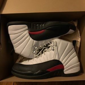 Jordan 12 taxi flip